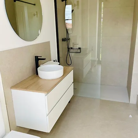 شقة Indiano House Apartments, Muros De Nalon, 5km Cudillero